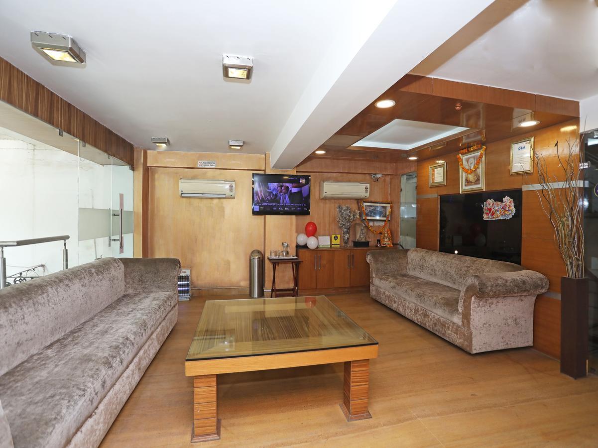 Hotel Balsons Continental Нью-Дели Экстерьер фото